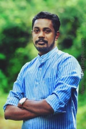 Matrimony Groom LTY8435112